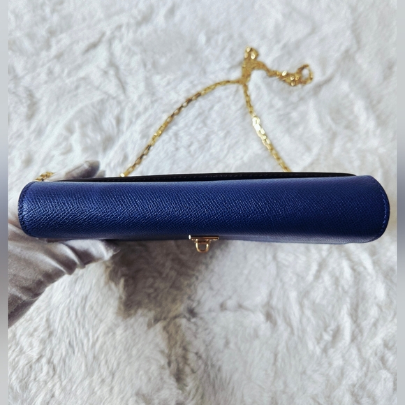 Henri Bendel Uptown Wallet On Chain - Picture 6 of 15